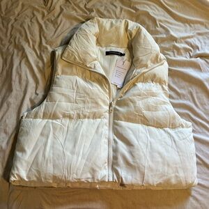 Women's Ivory Cropped Puffer Vest